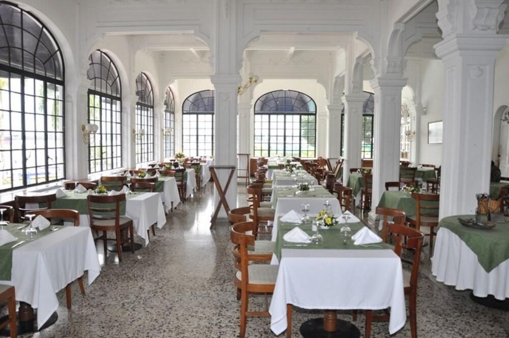 Hotel Tequendama Inn Estacion Buenaventura Ngoại thất bức ảnh