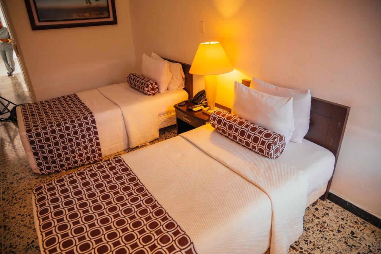 Hotel Tequendama Inn Estacion Buenaventura Ngoại thất bức ảnh