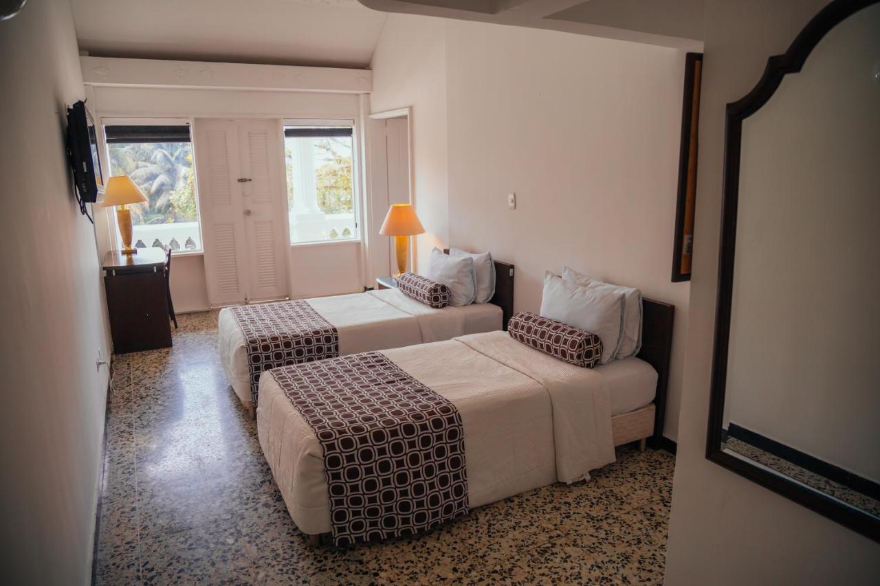 Hotel Tequendama Inn Estacion Buenaventura Ngoại thất bức ảnh