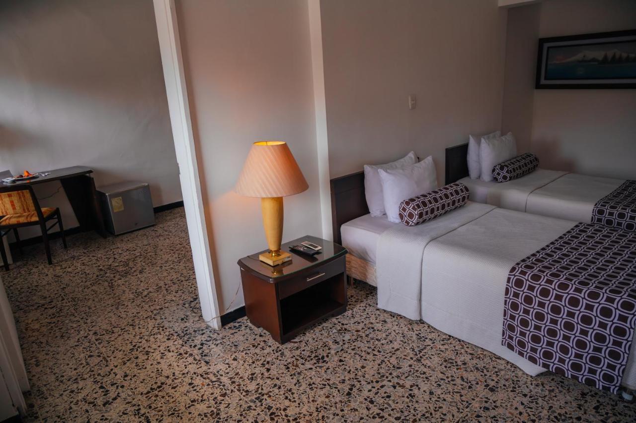 Hotel Tequendama Inn Estacion Buenaventura Ngoại thất bức ảnh
